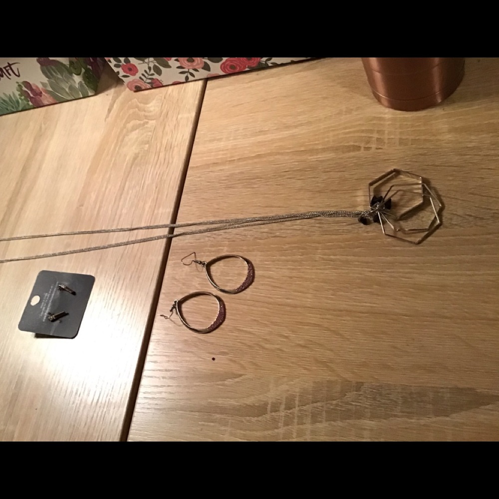3 pieces of interesting jewelry